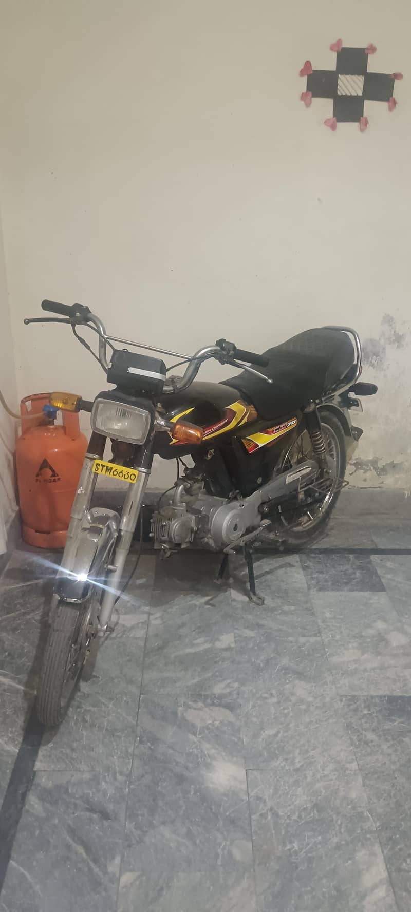 Dhoom 70cc 1