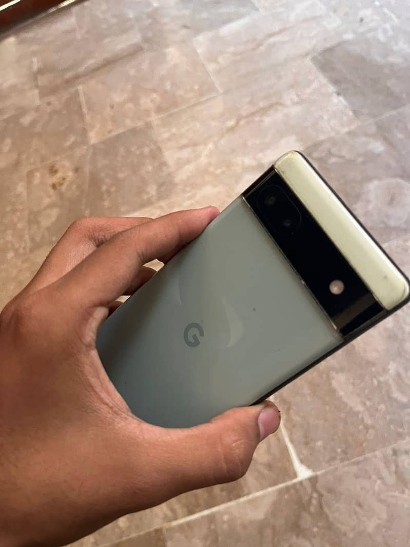 Google pixel 6a 4