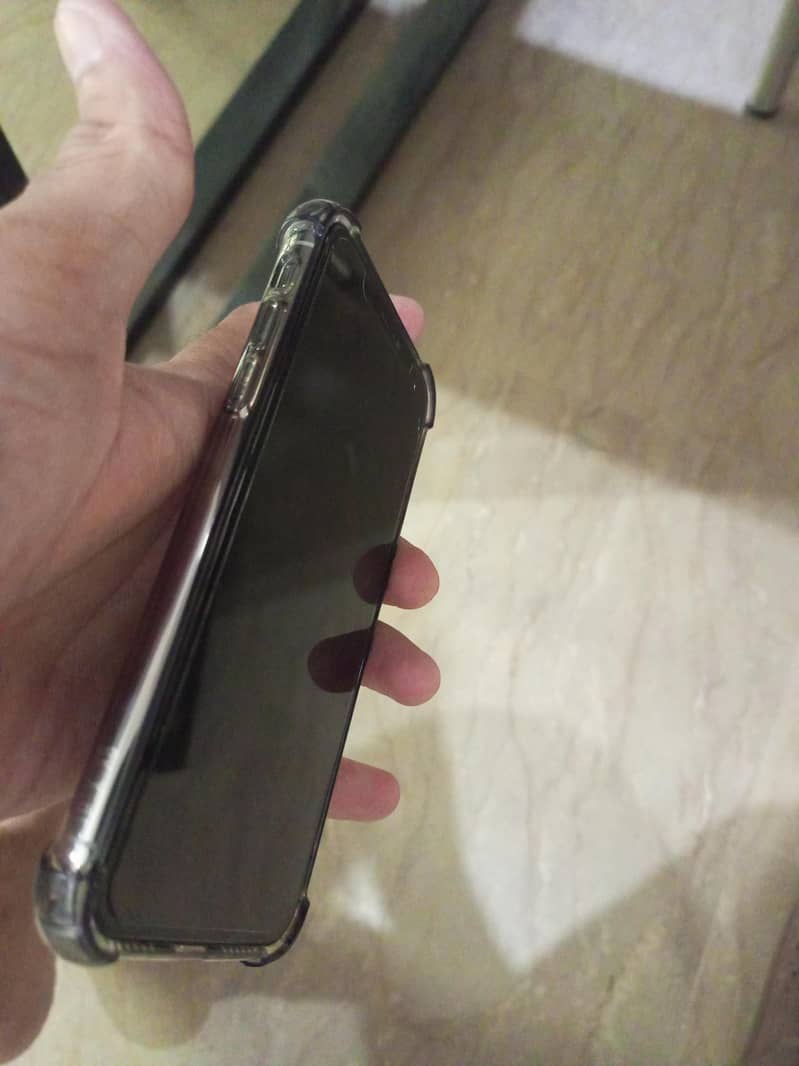 iPhone x 256 3