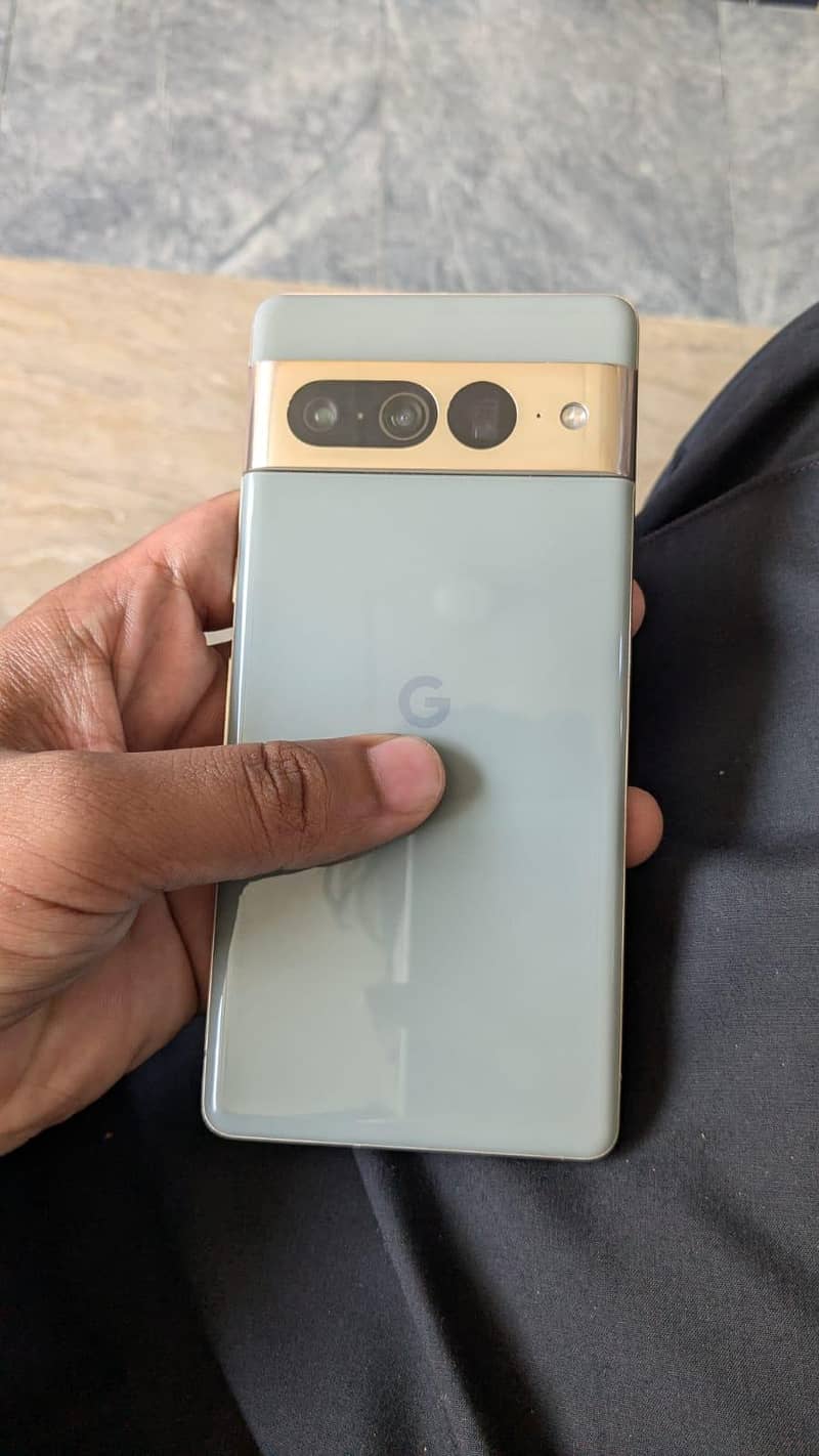 Google pixel 7 pro 8