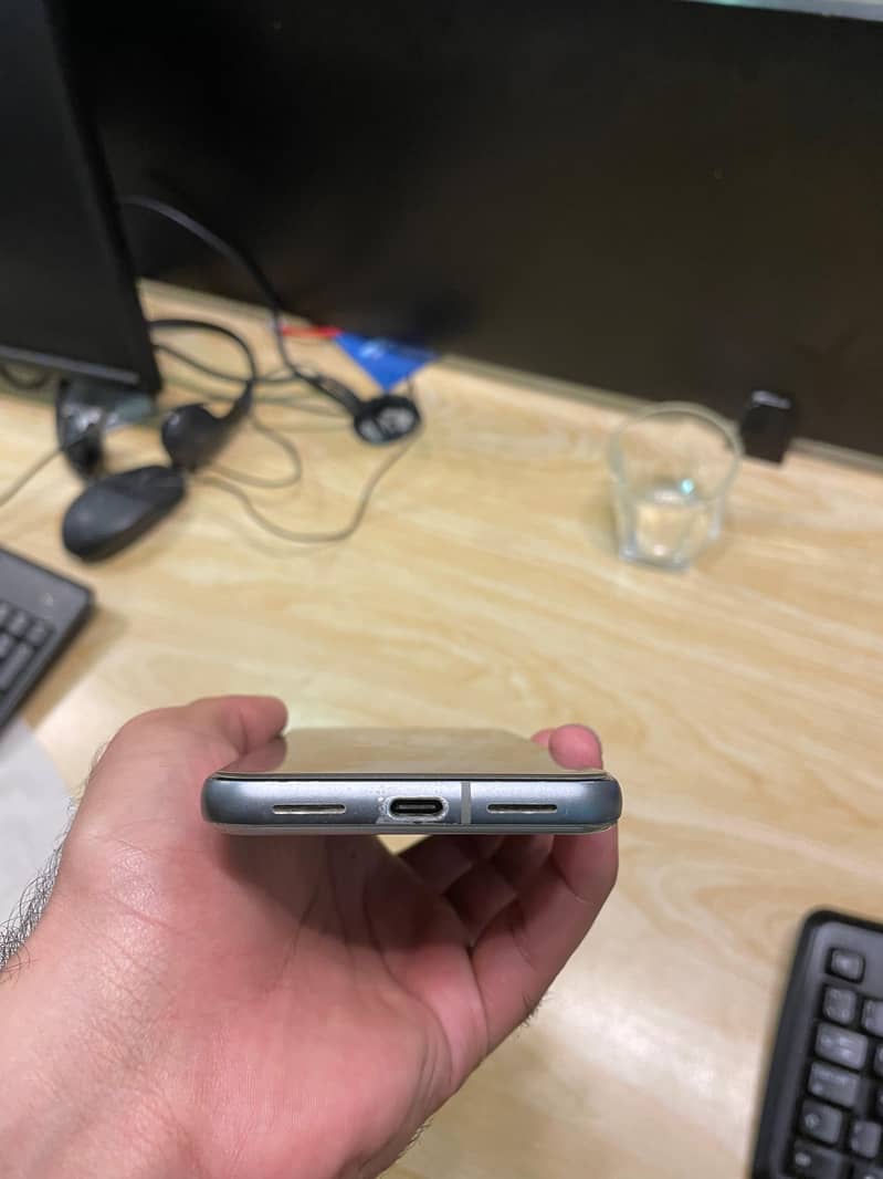 Google Pixel 8 1