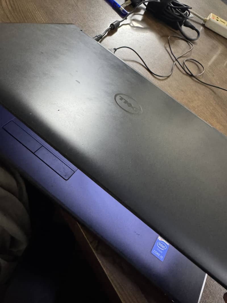 Dell Latitude E5550 2