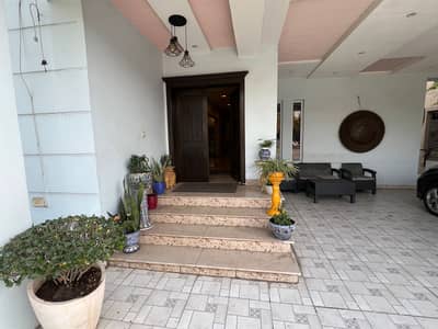 Stunning 1 Kanal Villa for Sale at an Attractive Price