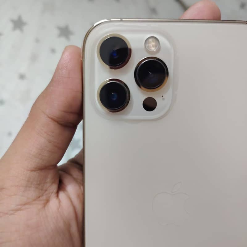 iPhone 12 Pro Max JV 6