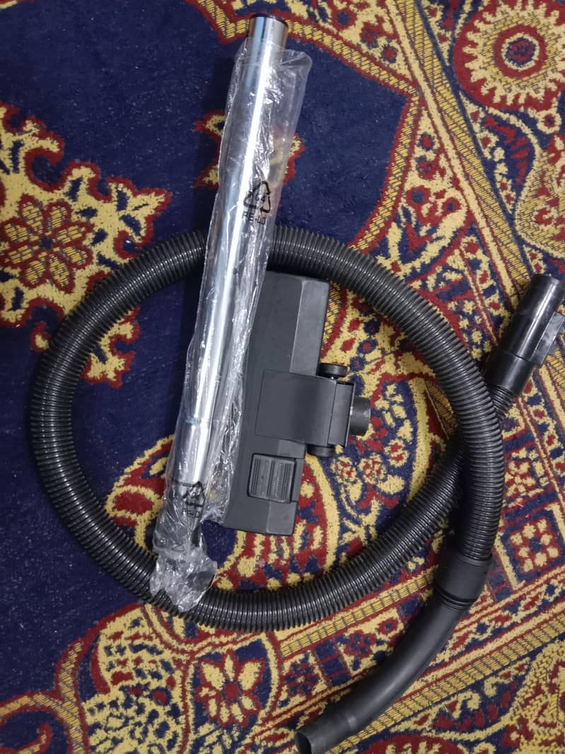 Vacuum cleaner 1