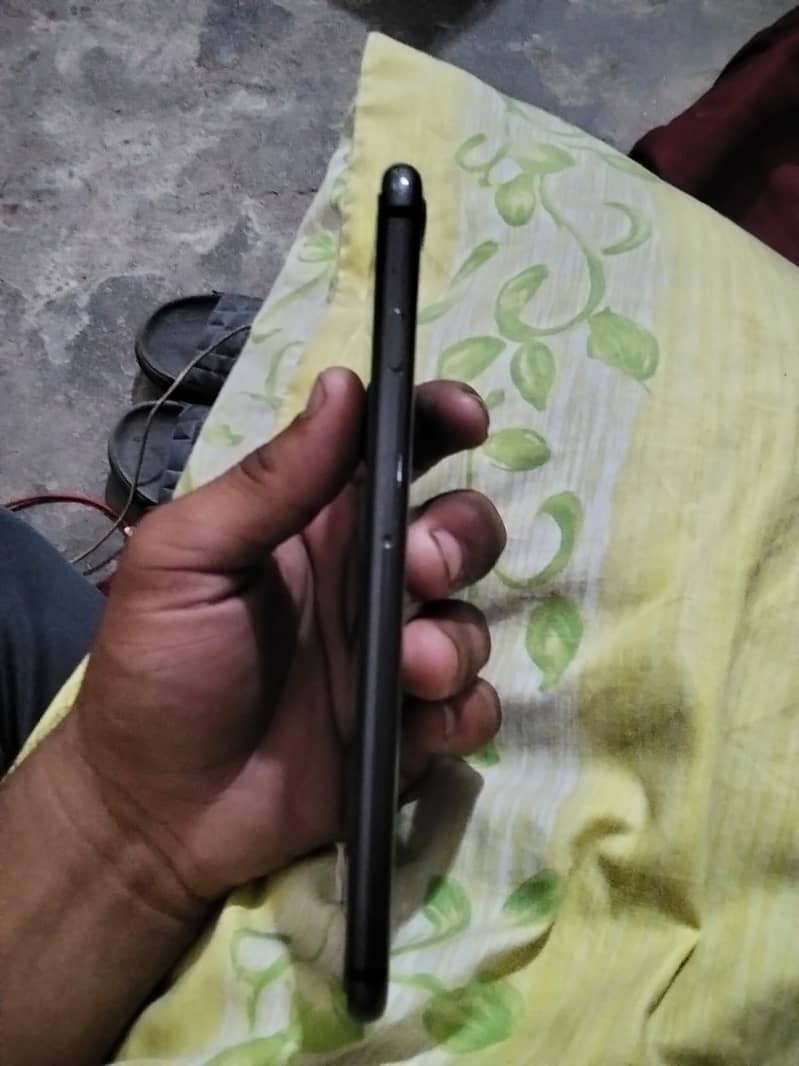 iPhone 8 Plus 2