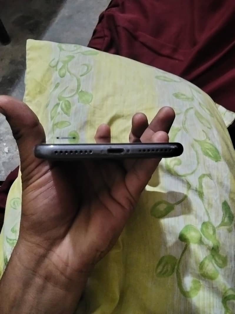 iPhone 8 Plus 3