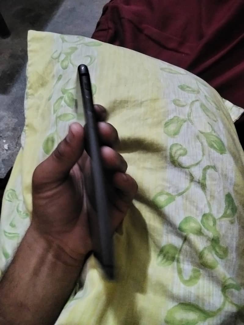 iPhone 8 Plus 7