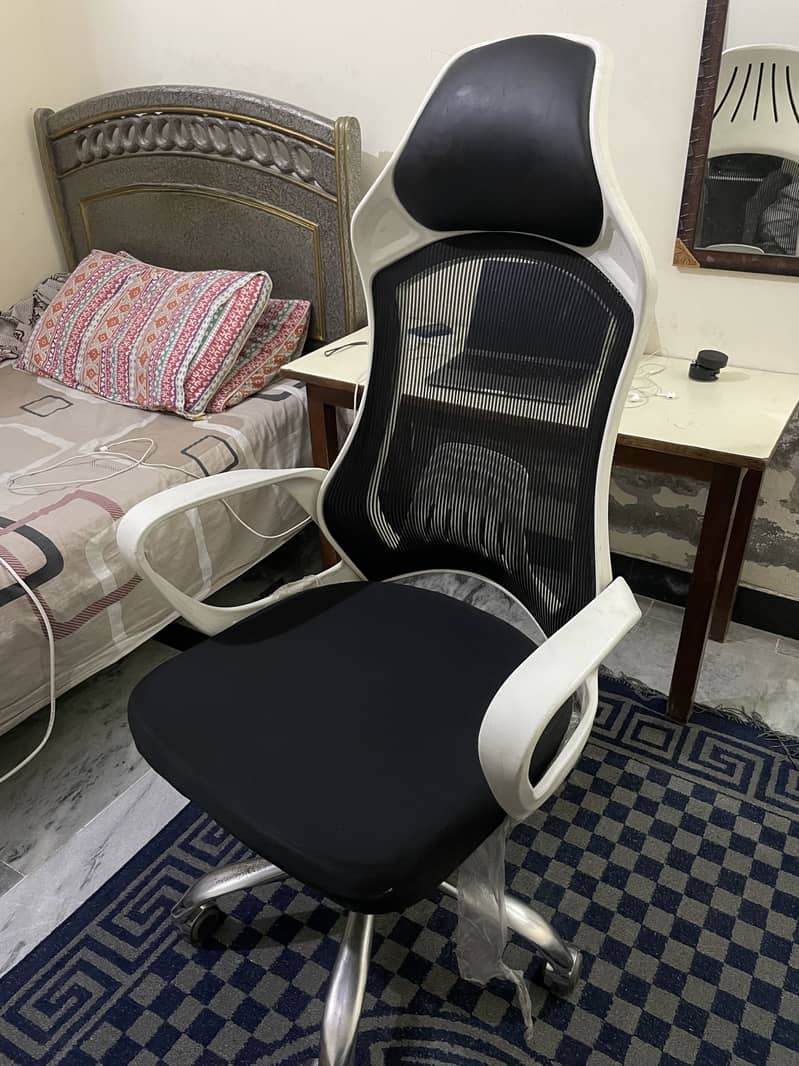 Executive chair 1