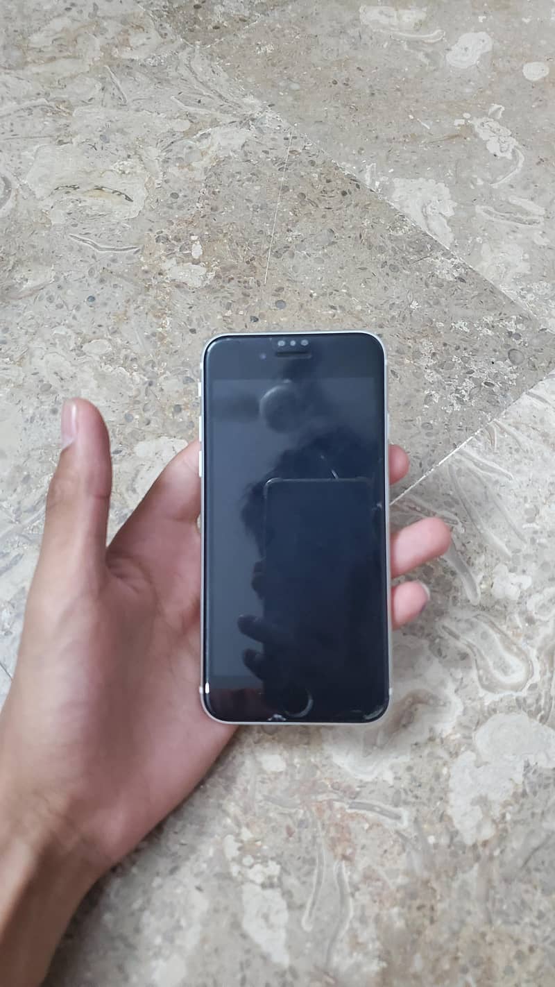 IPHONE SE 2020 2