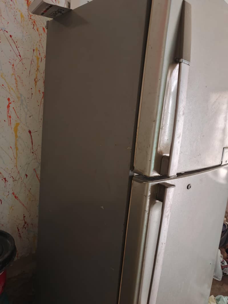 refrigerator 0