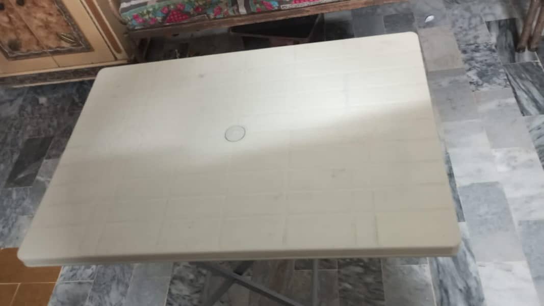 dinning table 0