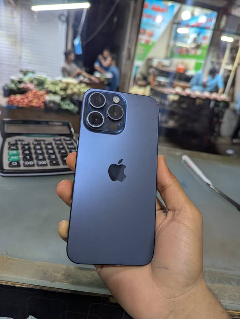 Iphone 15 pro max 0