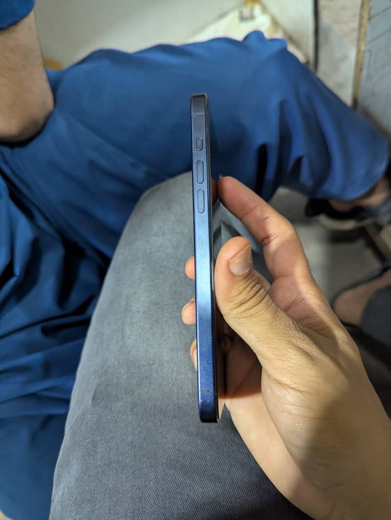 Iphone 15 pro max 4