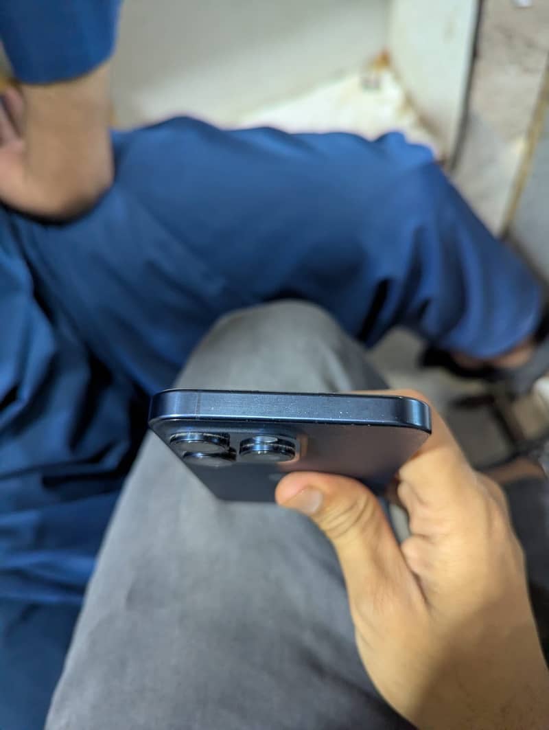 Iphone 15 pro max 8