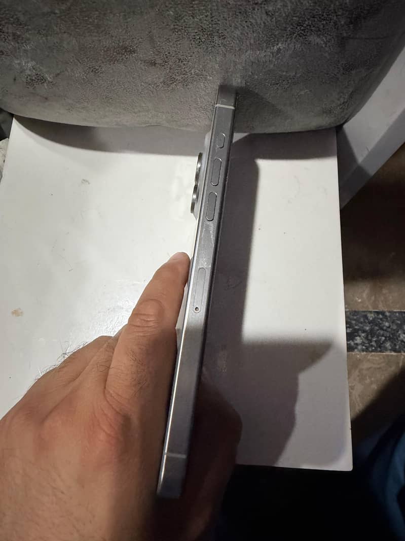 iphone 15 pro max 3