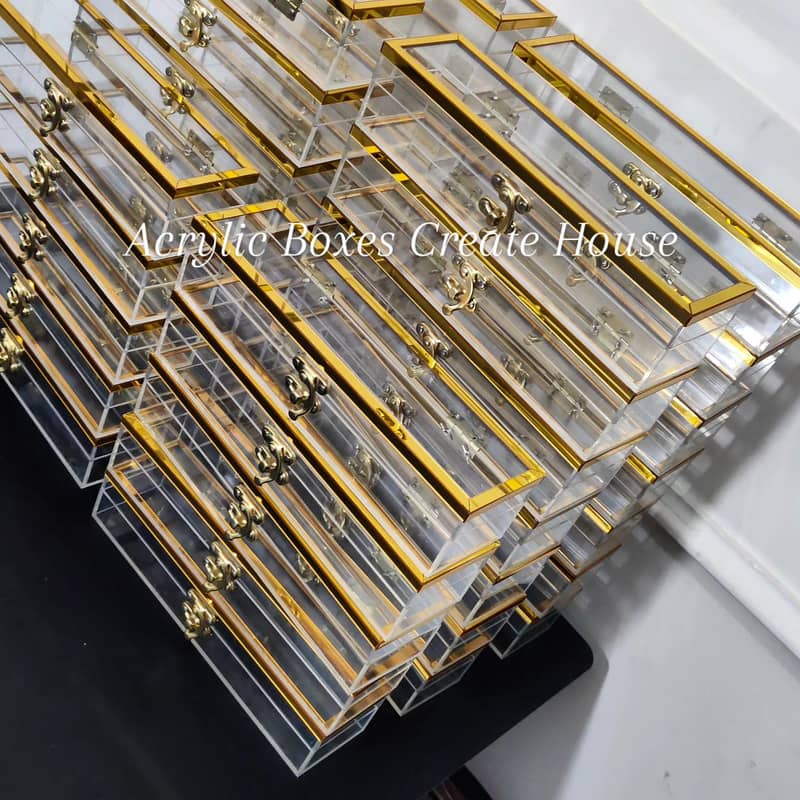 Premium Custom Acrylic Boxes & Gift Packaging 3