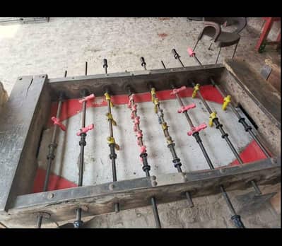 Hand boll game badwa one like new but used able ha