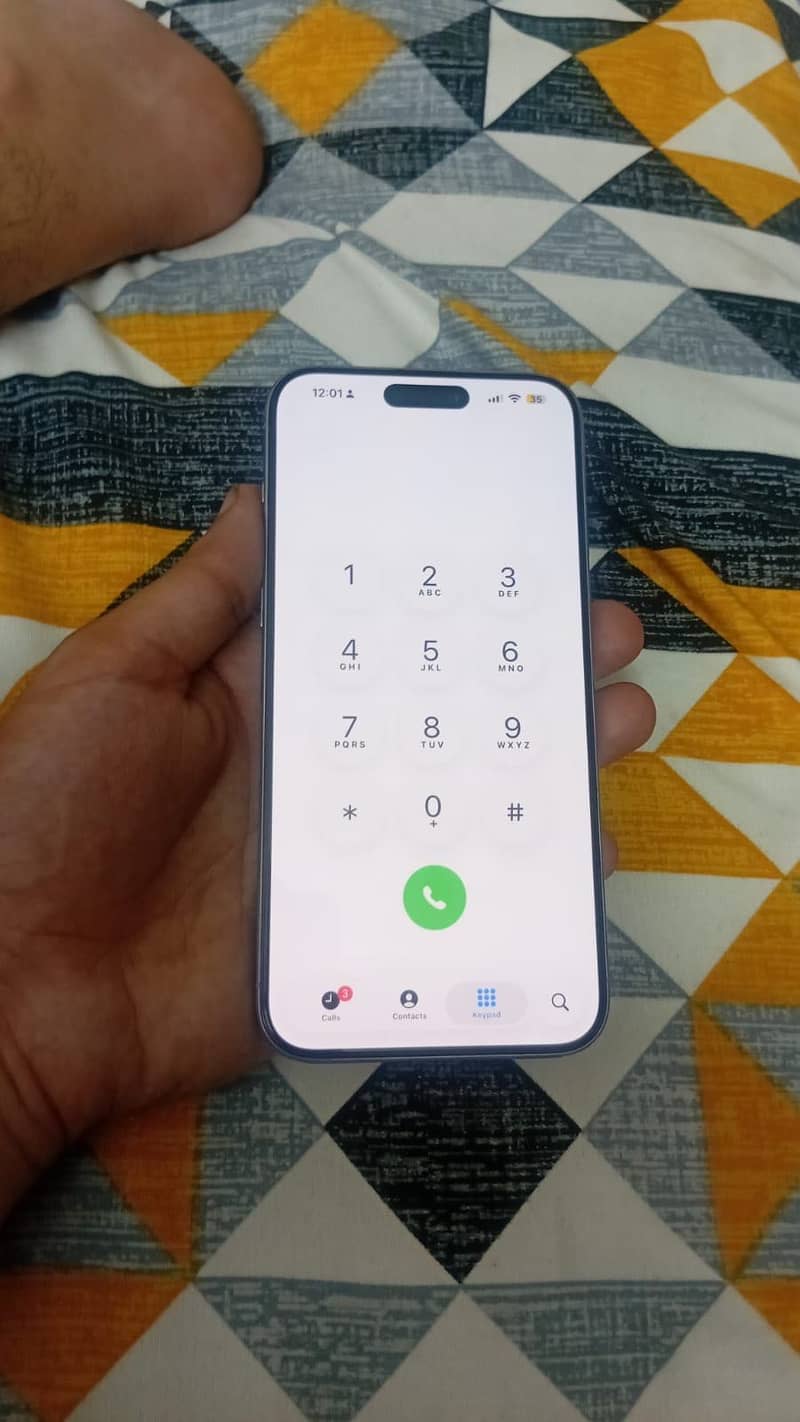 iPhone 15 pro max 3