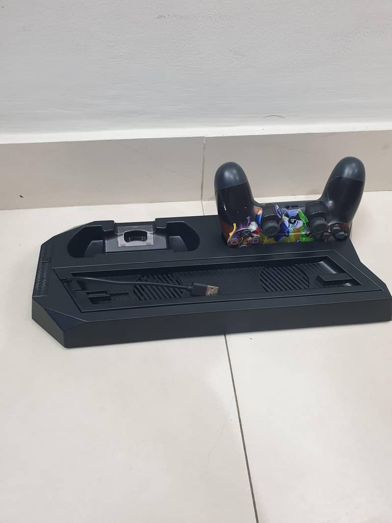PS4 slim stand 1