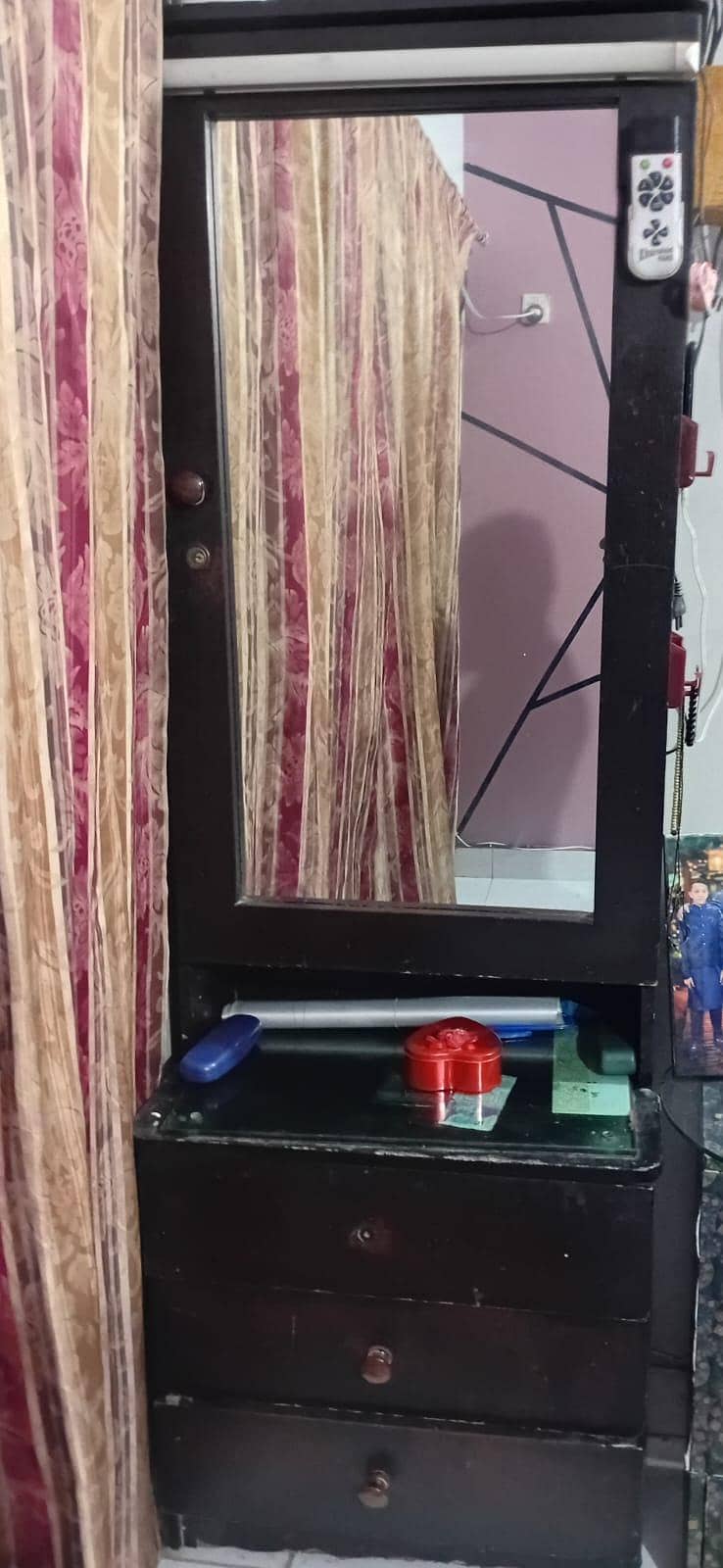 dressing table 0