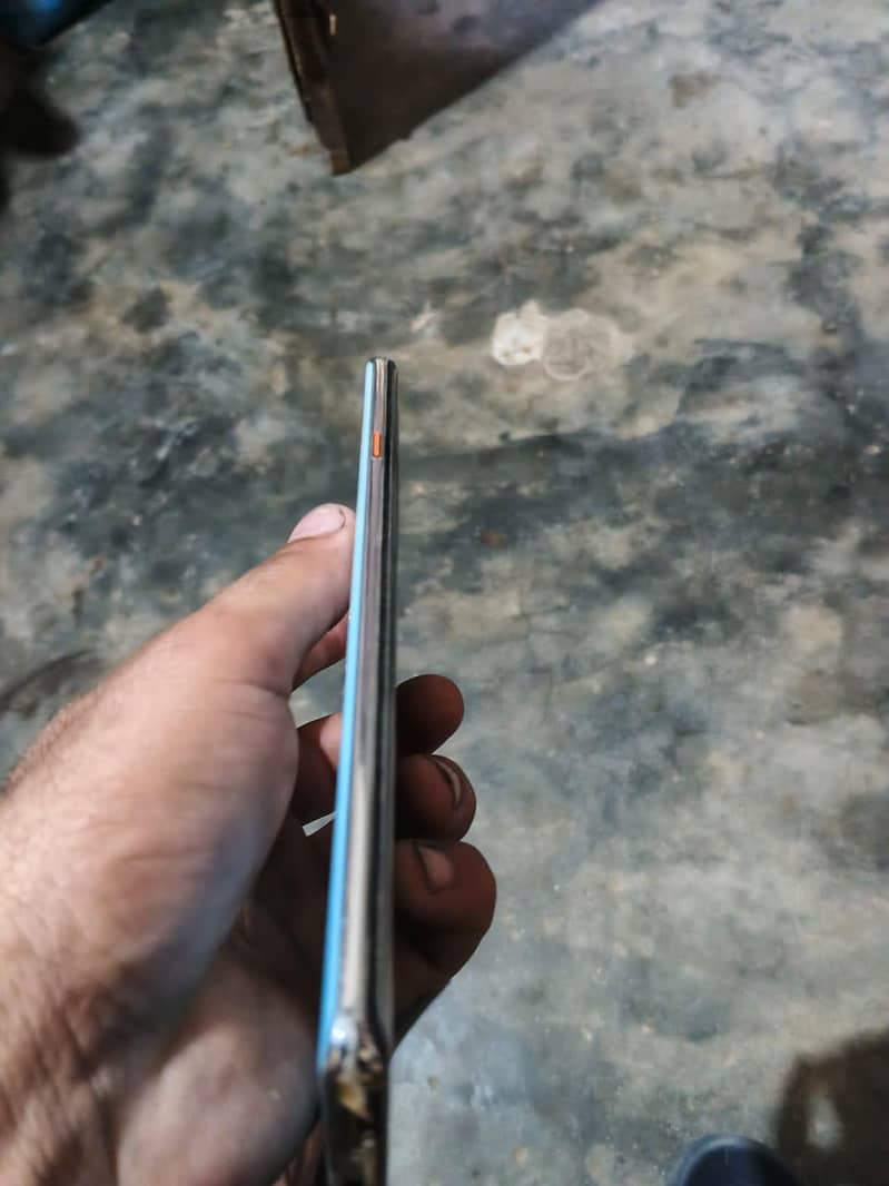 Tecno camon 40 pro 2