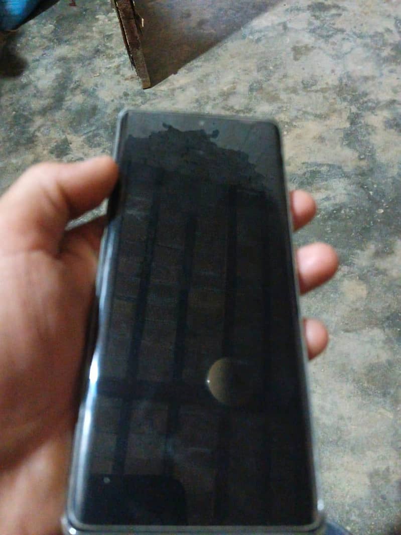 Tecno camon 40 pro 3