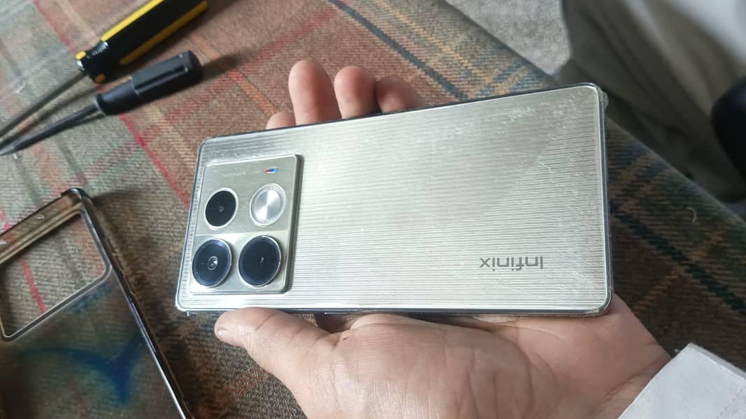 infinx note 40 0