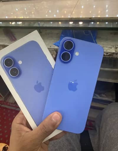 iPhone 16 with box warranty ma h waterpack 10/10