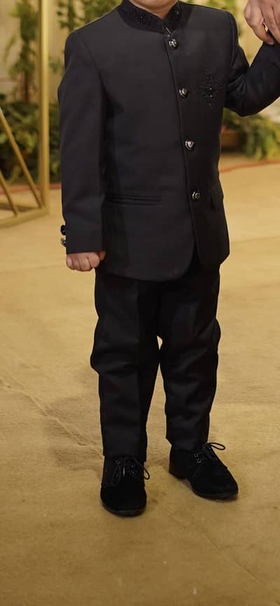 Kids prince coat 3 to 4 years with black velvet shoes