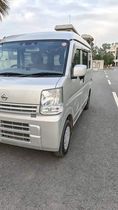 urgent sale Nissan join turbo 4 Grade 2020 fresh import  unregistered