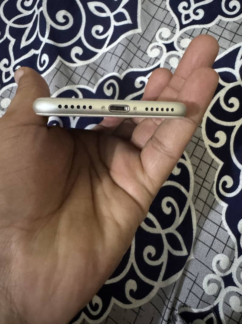 Iphon 7 4