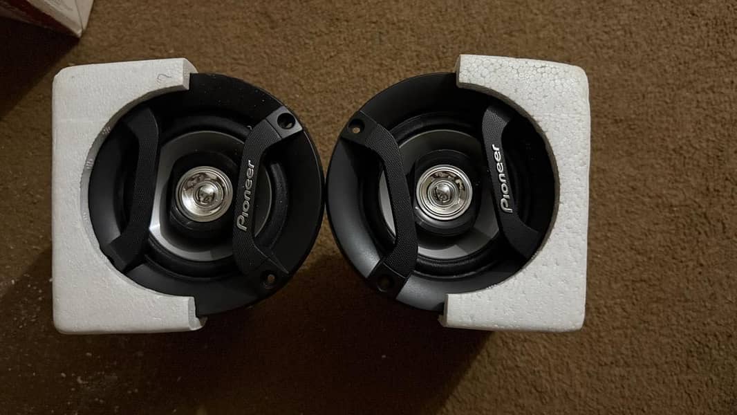 Complete car sounds system 2