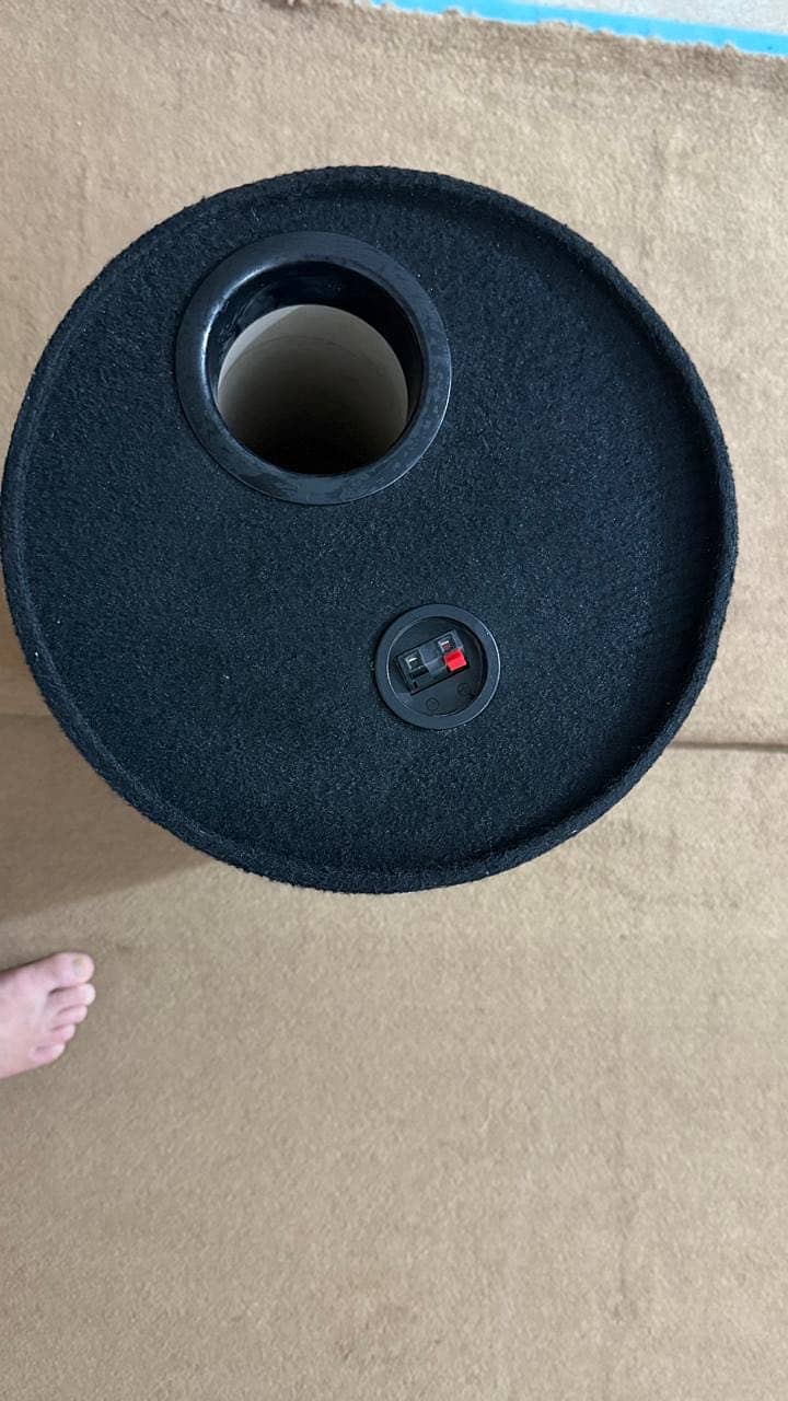 Complete car sounds system 18
