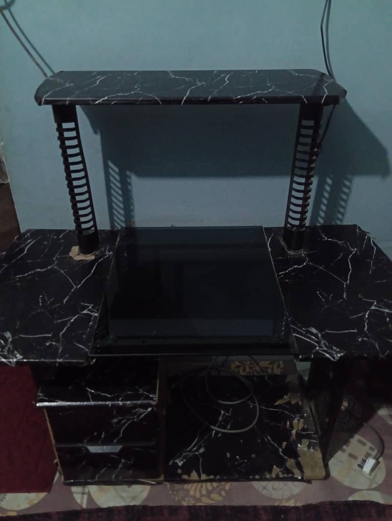 Computer Table used 0