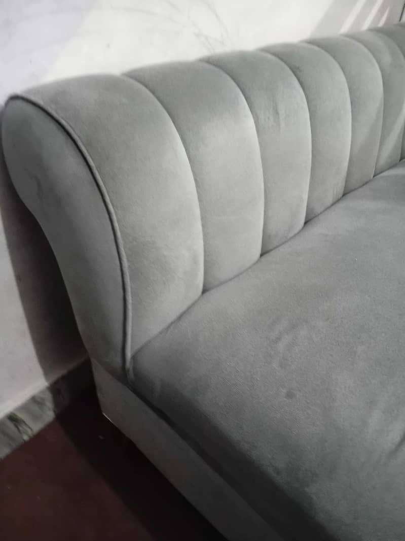 luxurious sofa 7