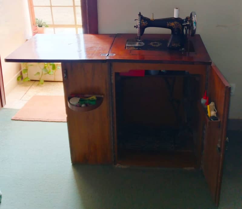 Chand Sewing Machine 0