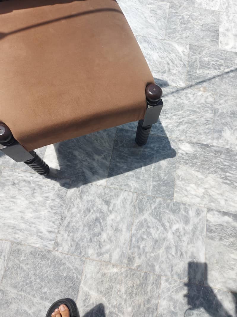 Chairs and Table set 4