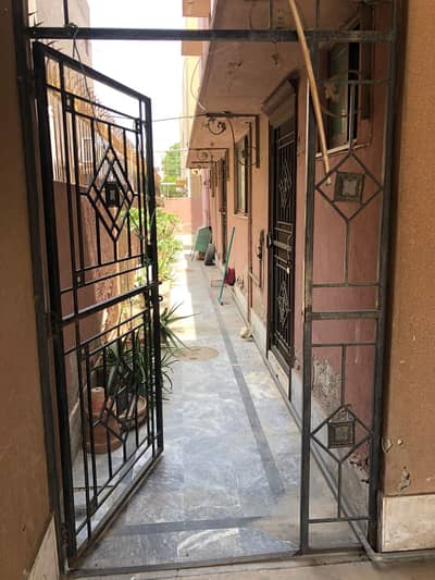 1 Kanal House upper portion For Rent in Lake city meadows