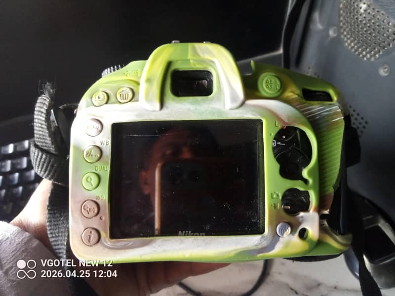 Nikon camera D7000 1