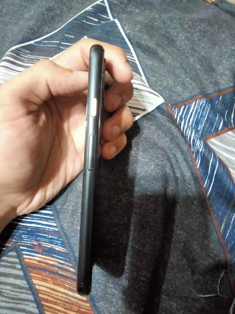 GOOGLE PIXEL 4 6