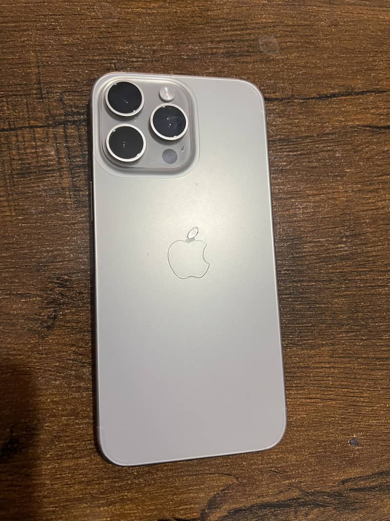 Iphone 15 pro max 0
