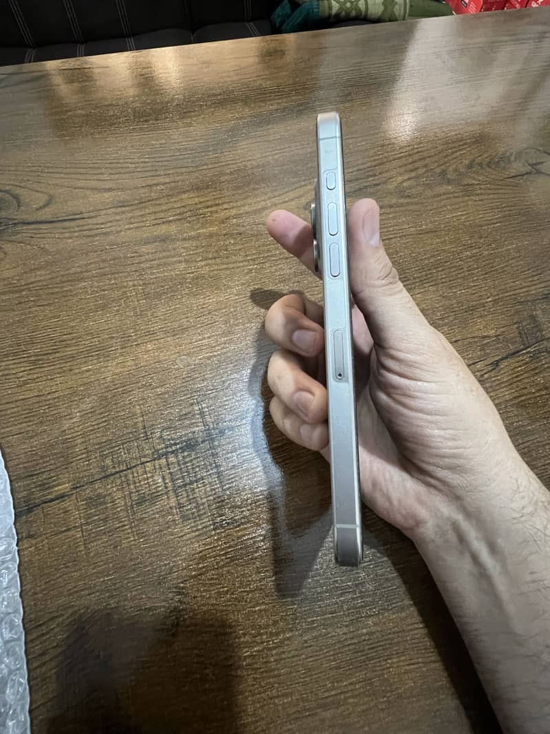 Iphone 15 pro max 2