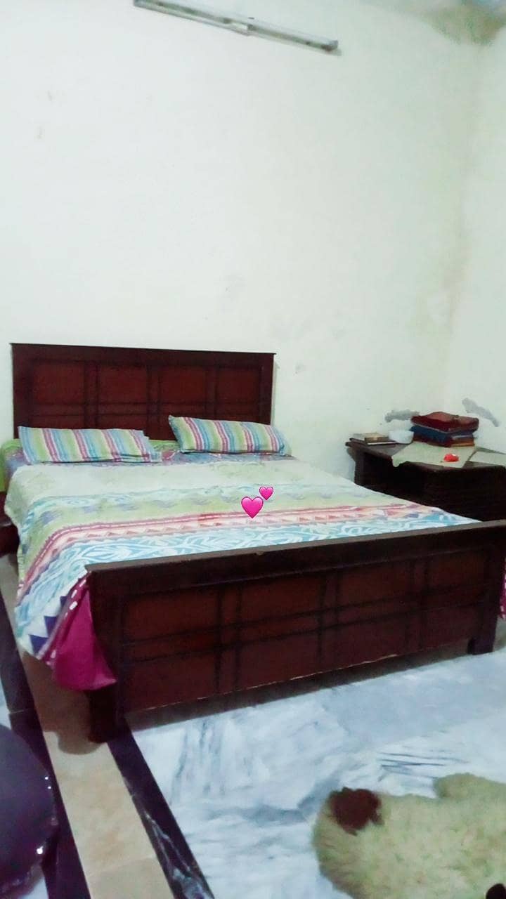 double bed 0