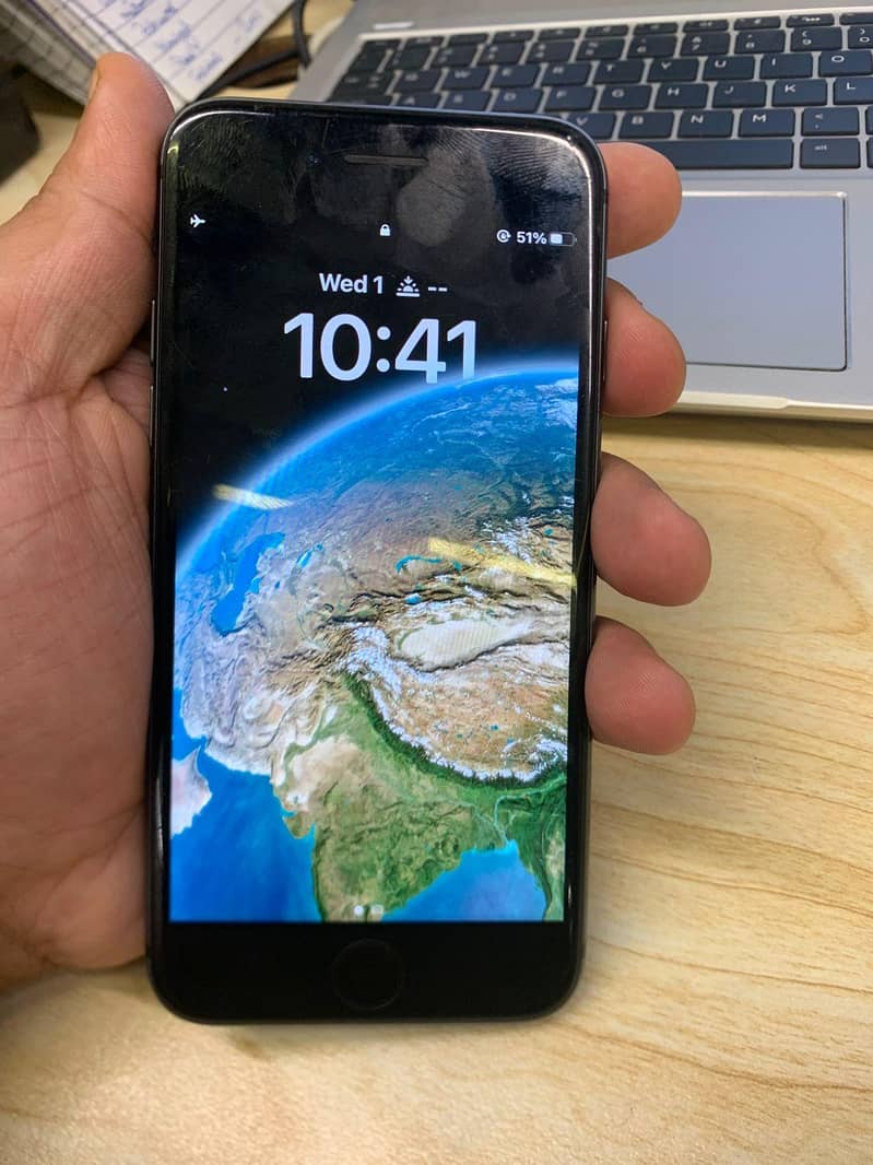iphone 8 4