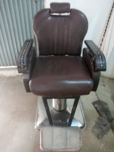 2 sets Beauty Saloon Chairs