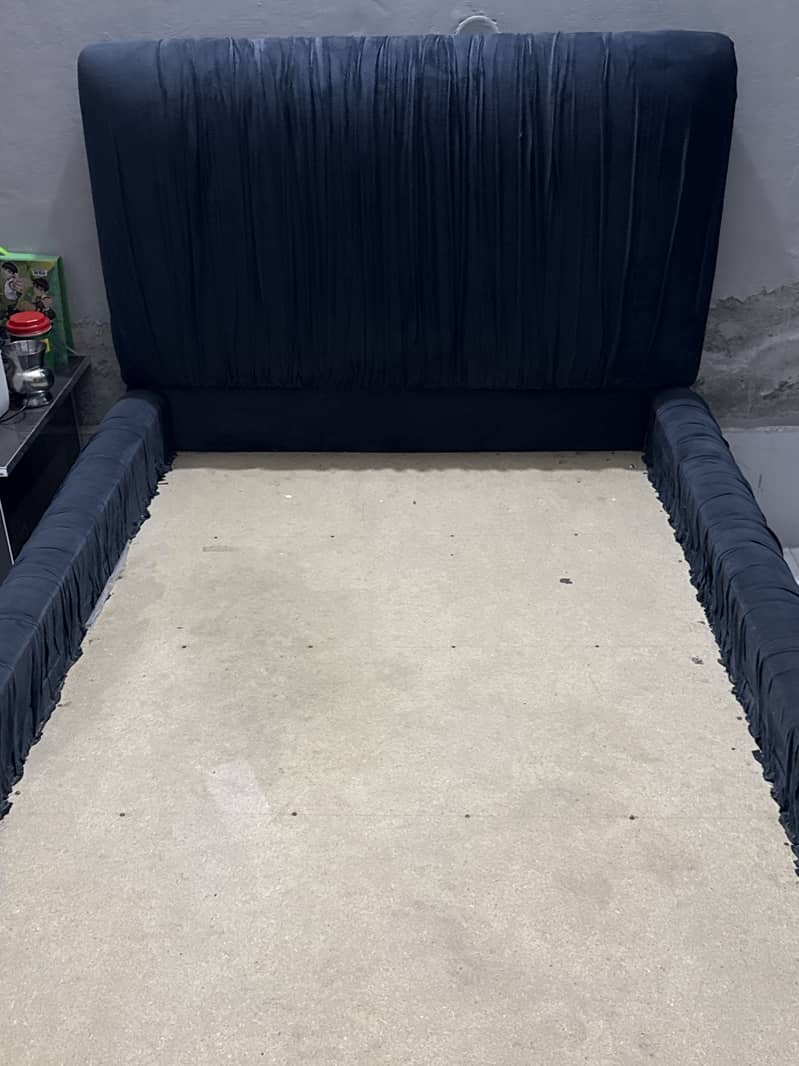 Wide single bed 0