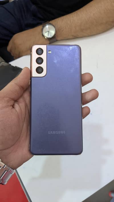 SAMSUNG S21