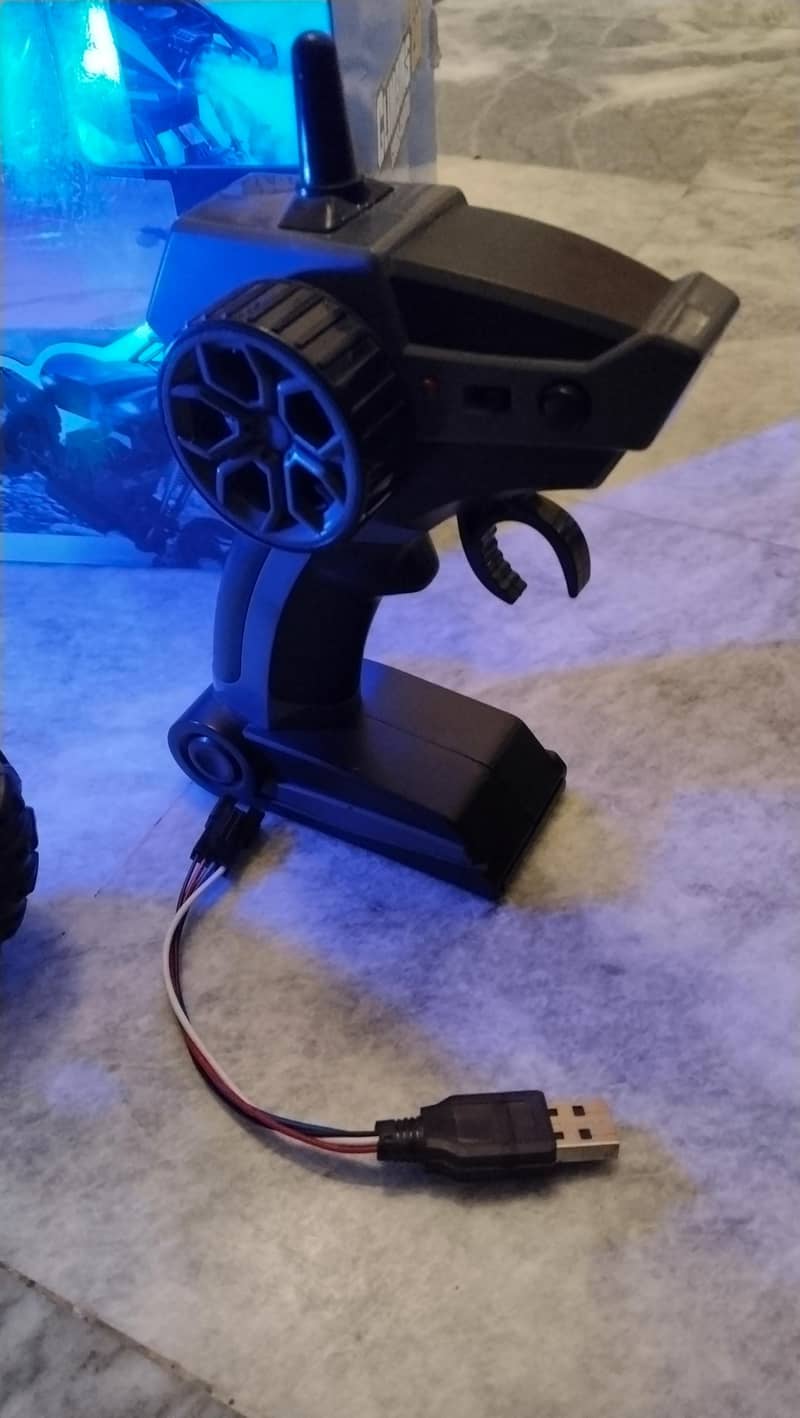 Remote Control Climbing Car 1