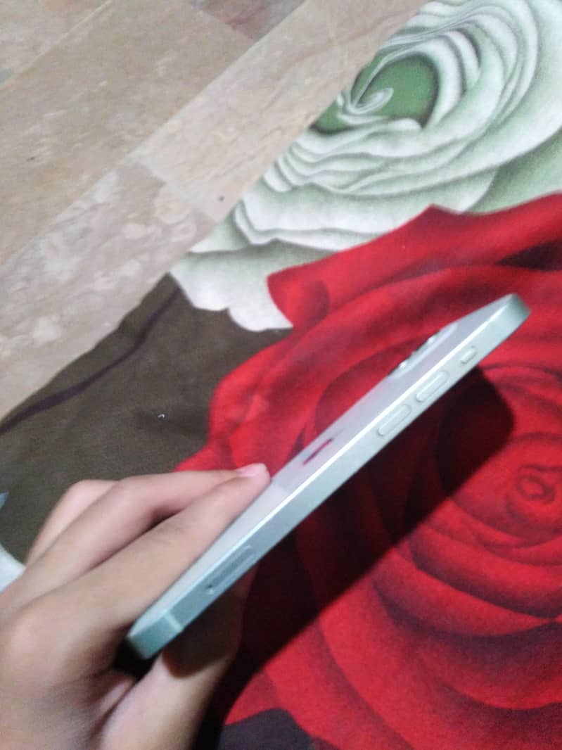 iphone 12 4